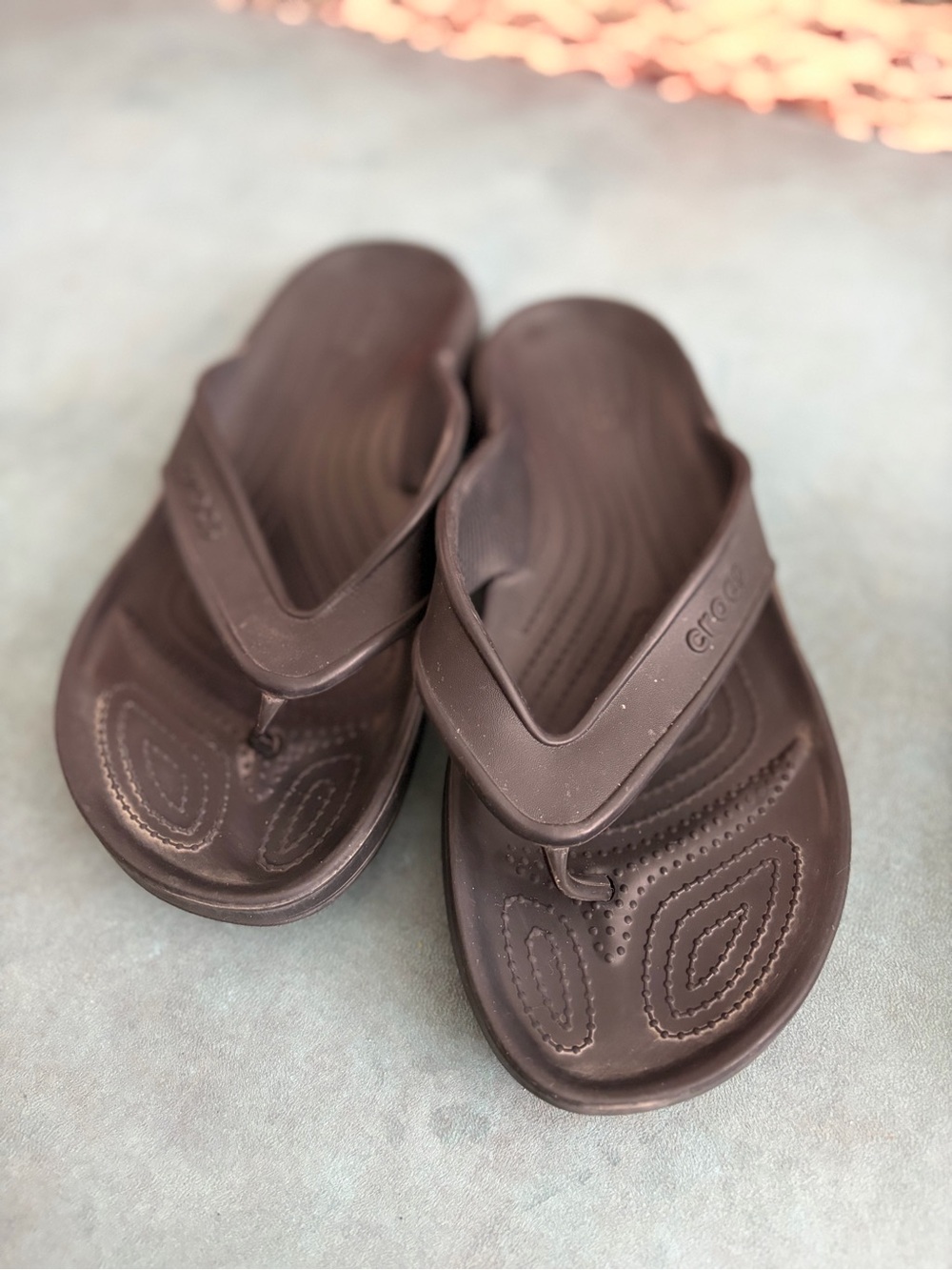 CROCS Brown Unisex Thong Sandals